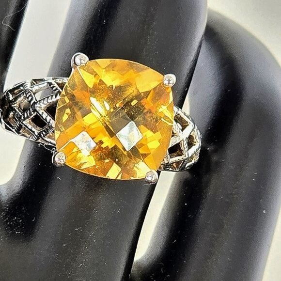 925 Sterling Silver Ring Sz 7 with Natural Cusion-Cut Citrine 11x11mm Gemstone - Picture 6 of 8